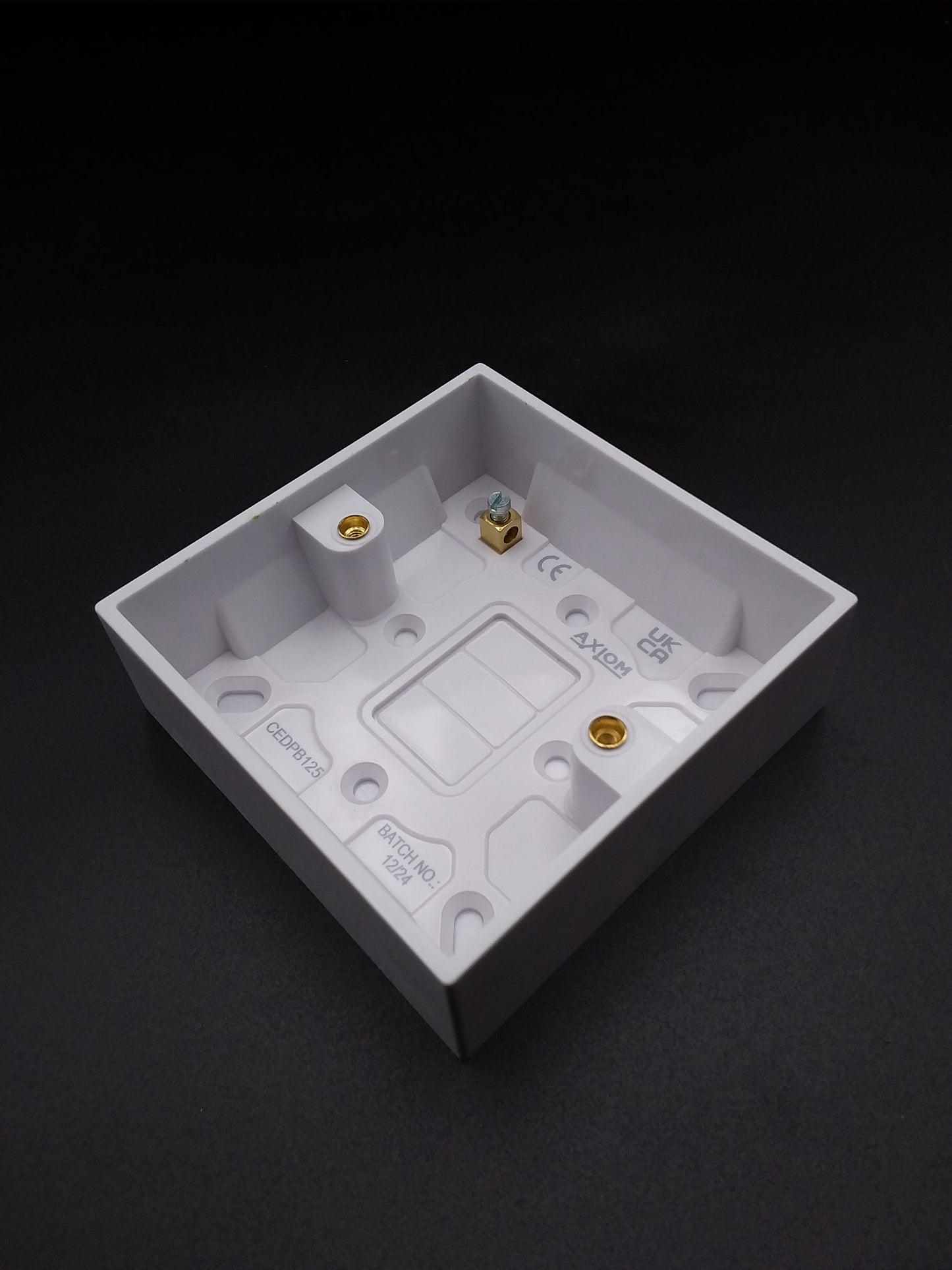 1 Gang 25mm pattress box qty1