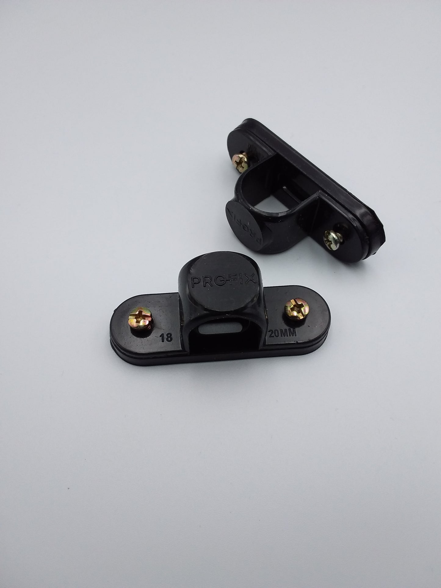 20mm Bar saddle clips black