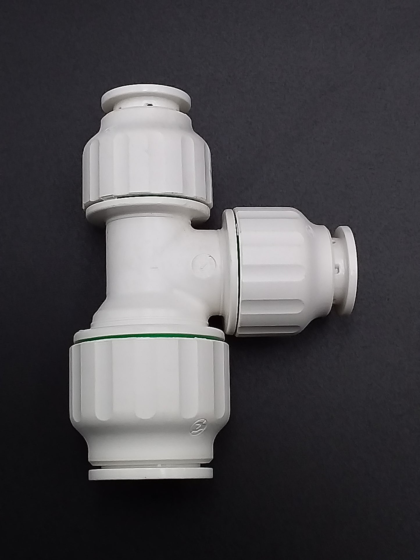 22 x 15 x 22mm p/f tee white