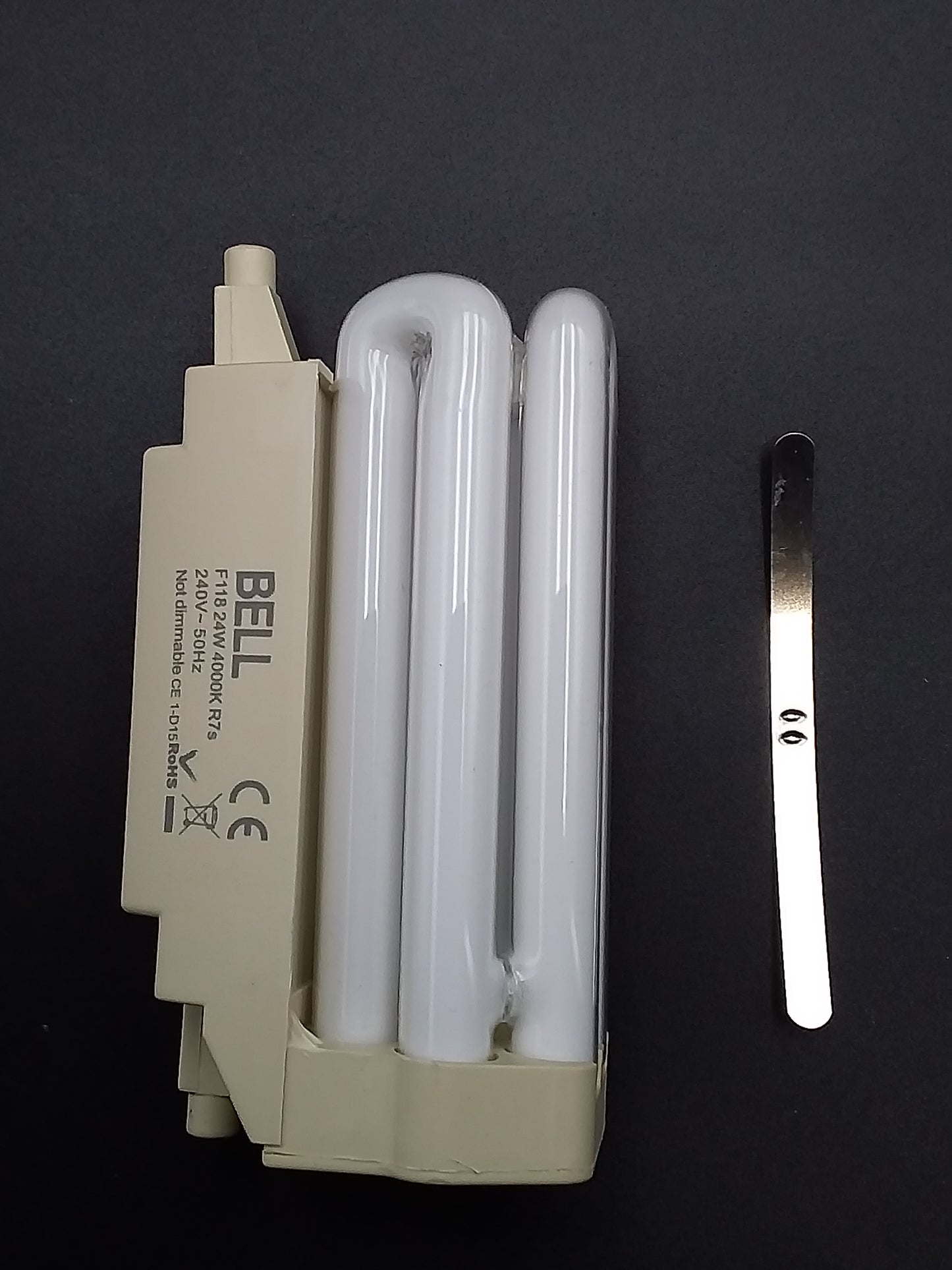 24W Linear bulb cool white non returnabl
