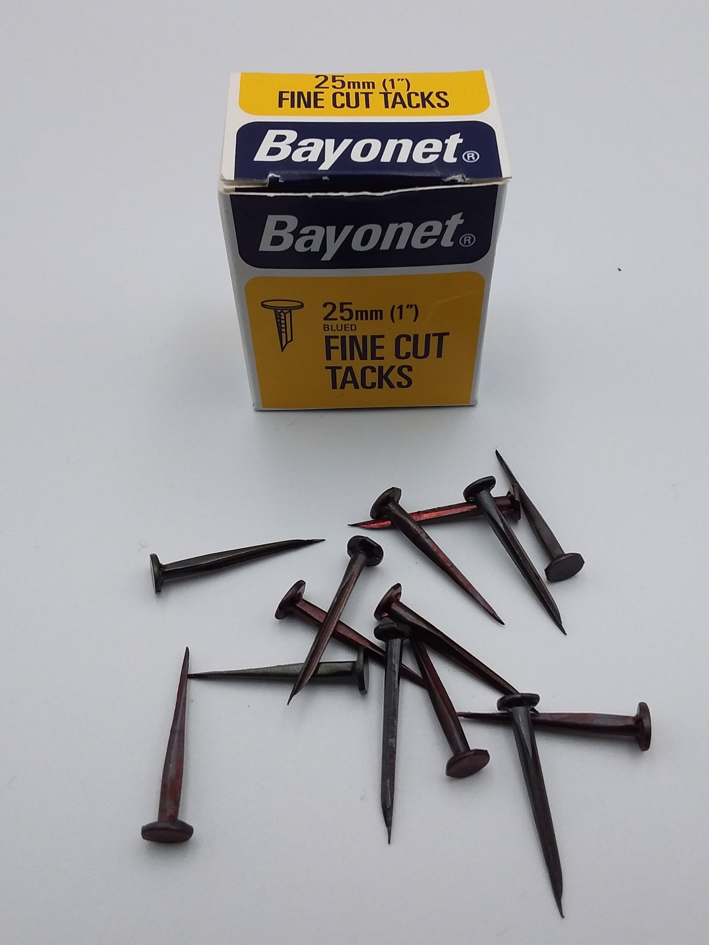 25mm Steel tacks 40g