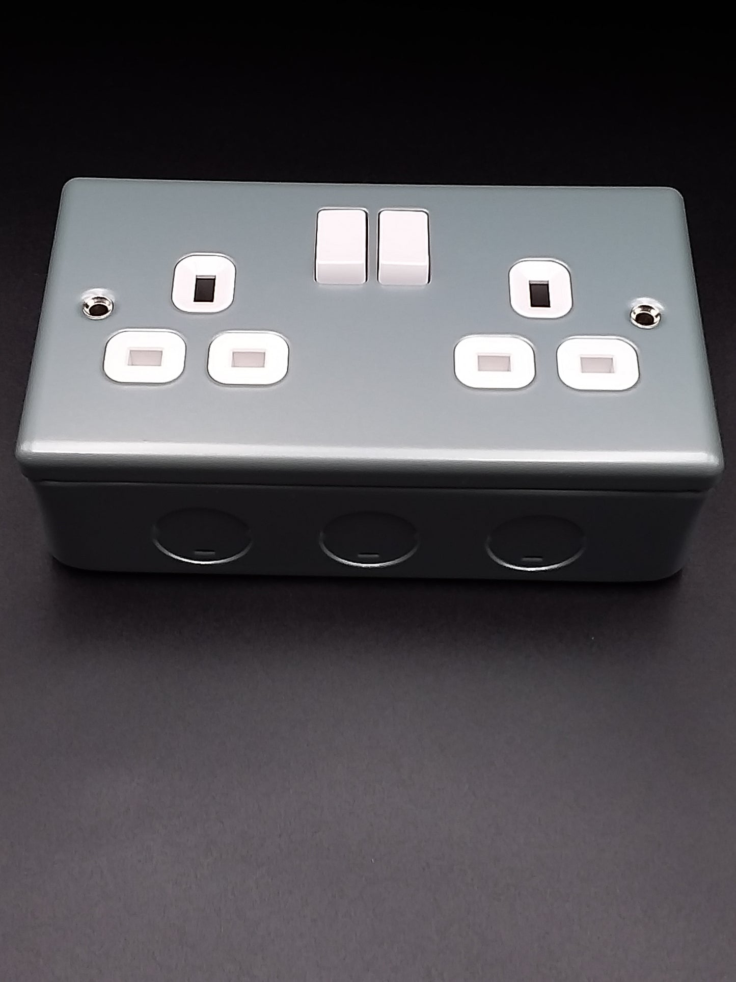 2G metal switch socket