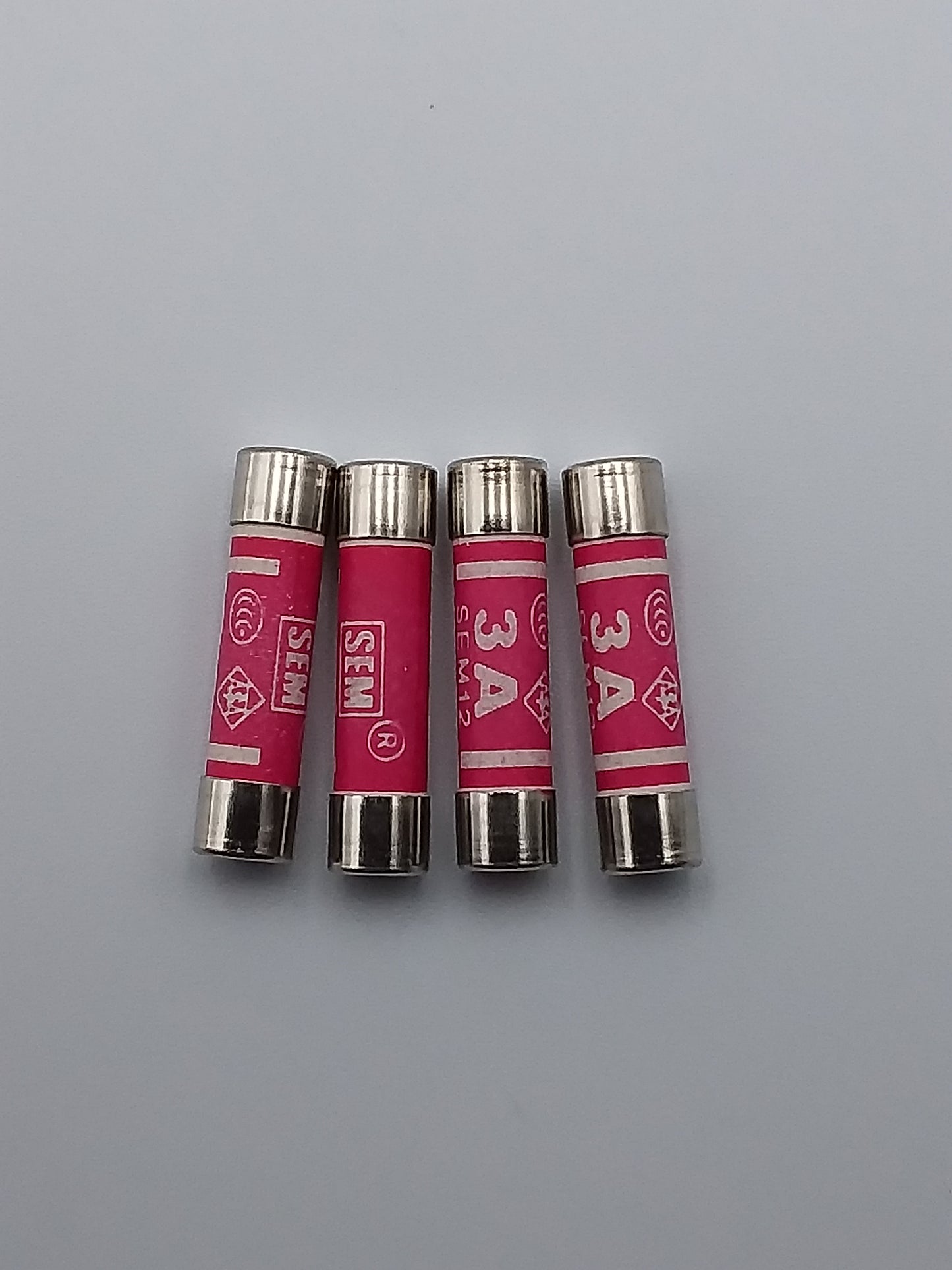 3Amp plug fuse (Qty1)