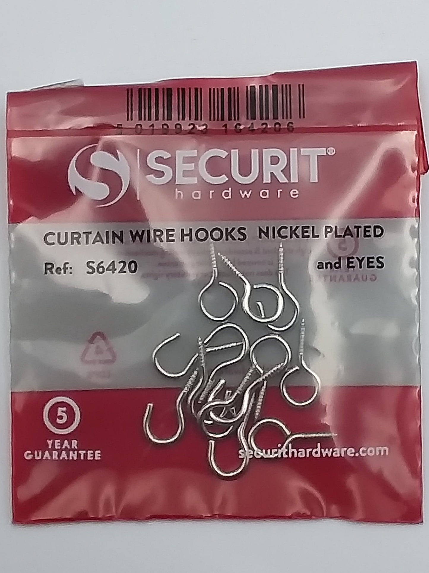 A pack of Securit brand curtain wire hooks and eyes, nickel plated, displayed on a red and white card.