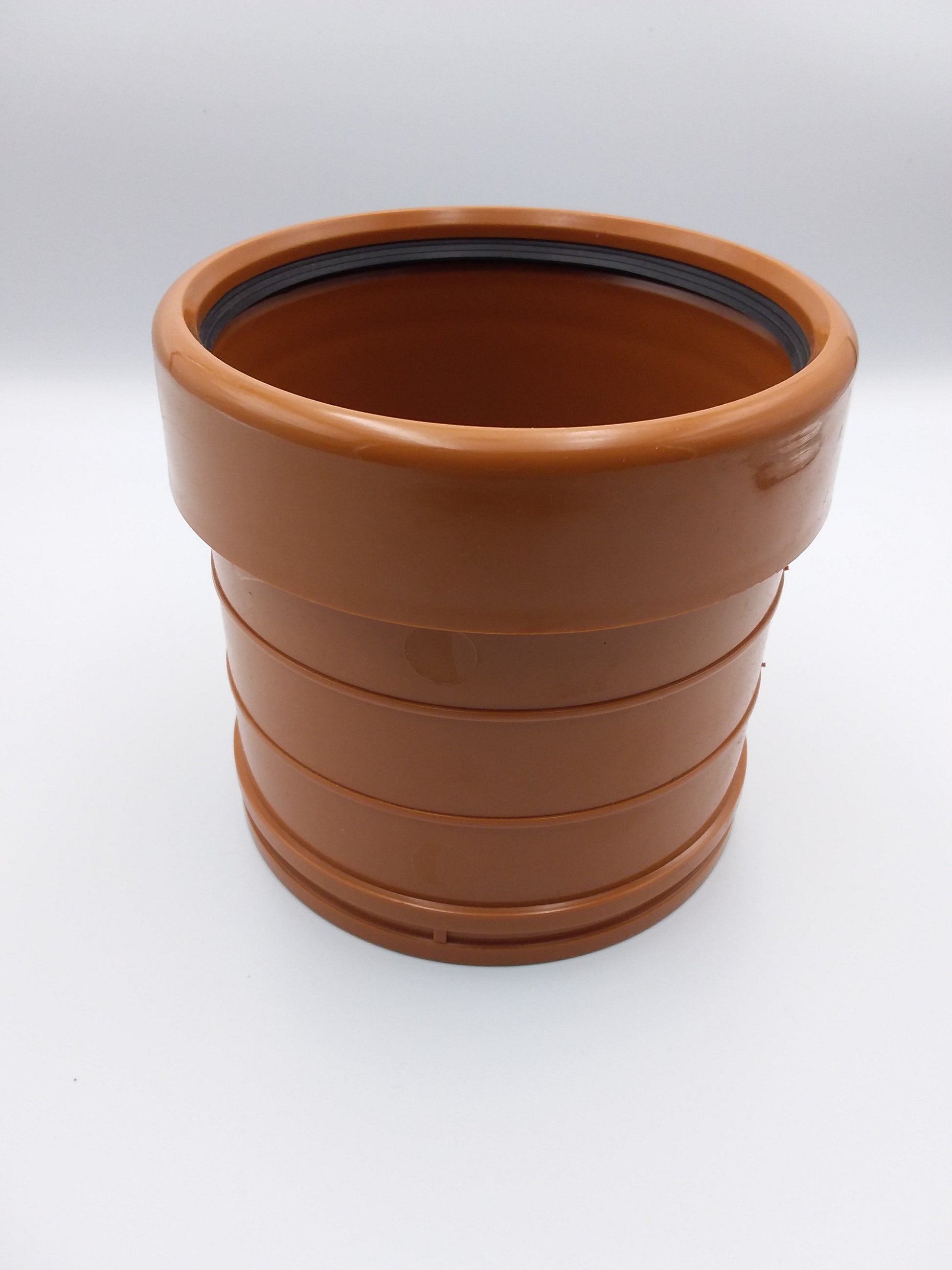 110mm orange S/Socket push fit coupling for plumbing.