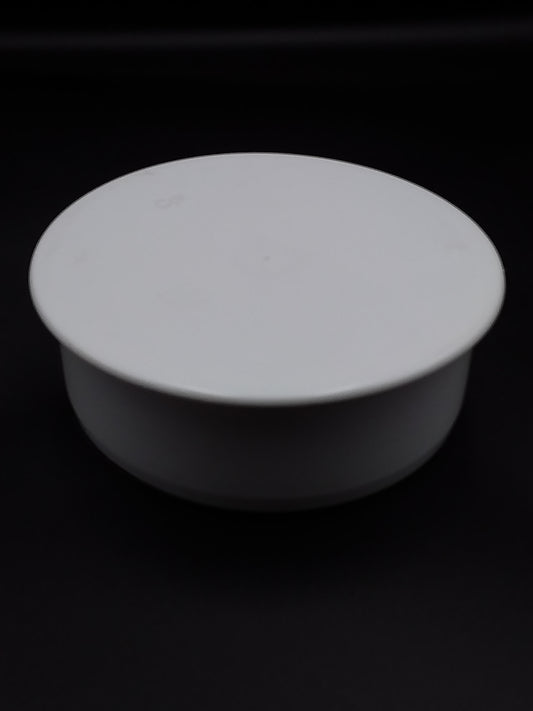 110mm white push fit socket plug, also known as an end cap.