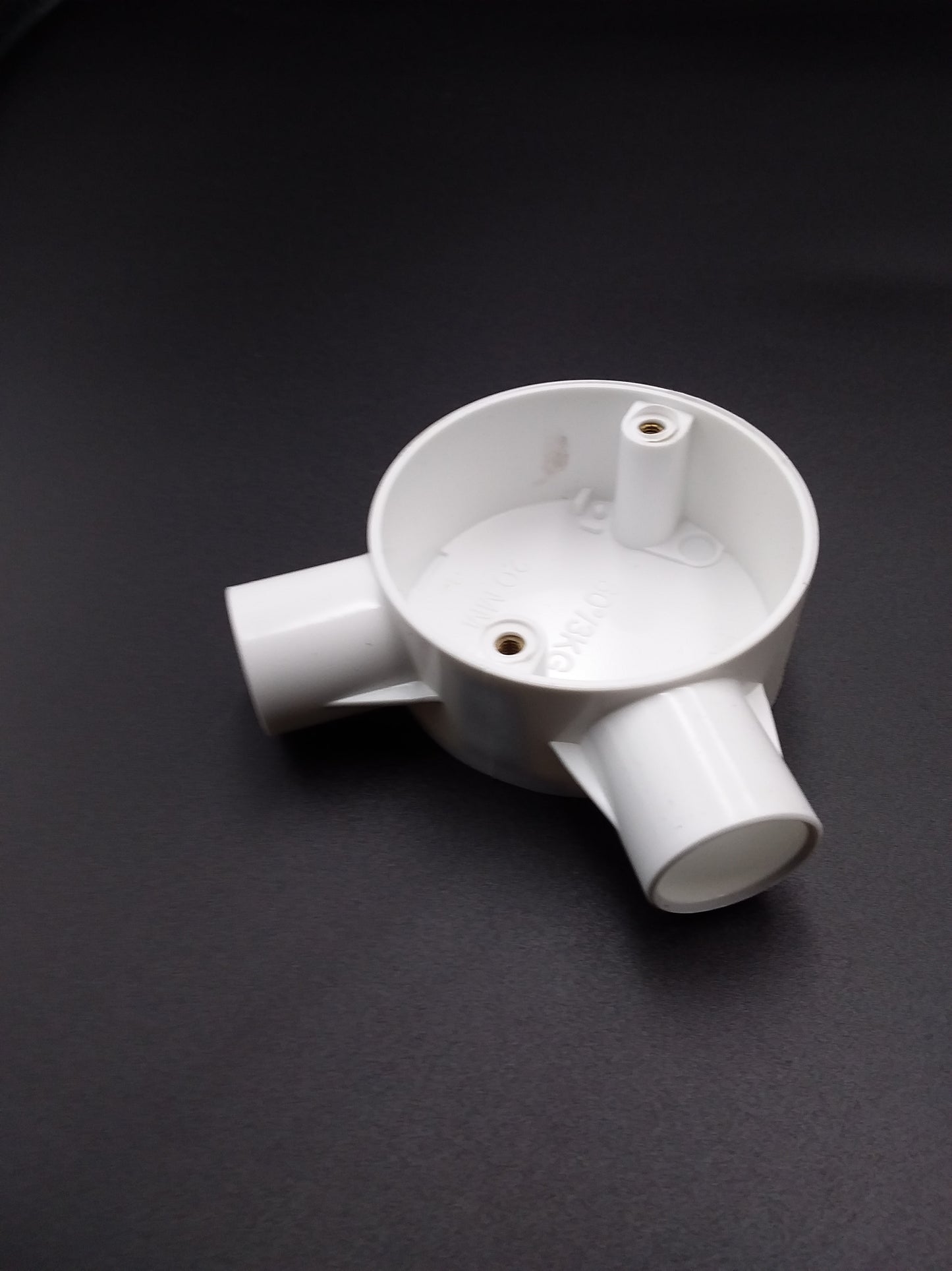 20mm Conduit angle box white