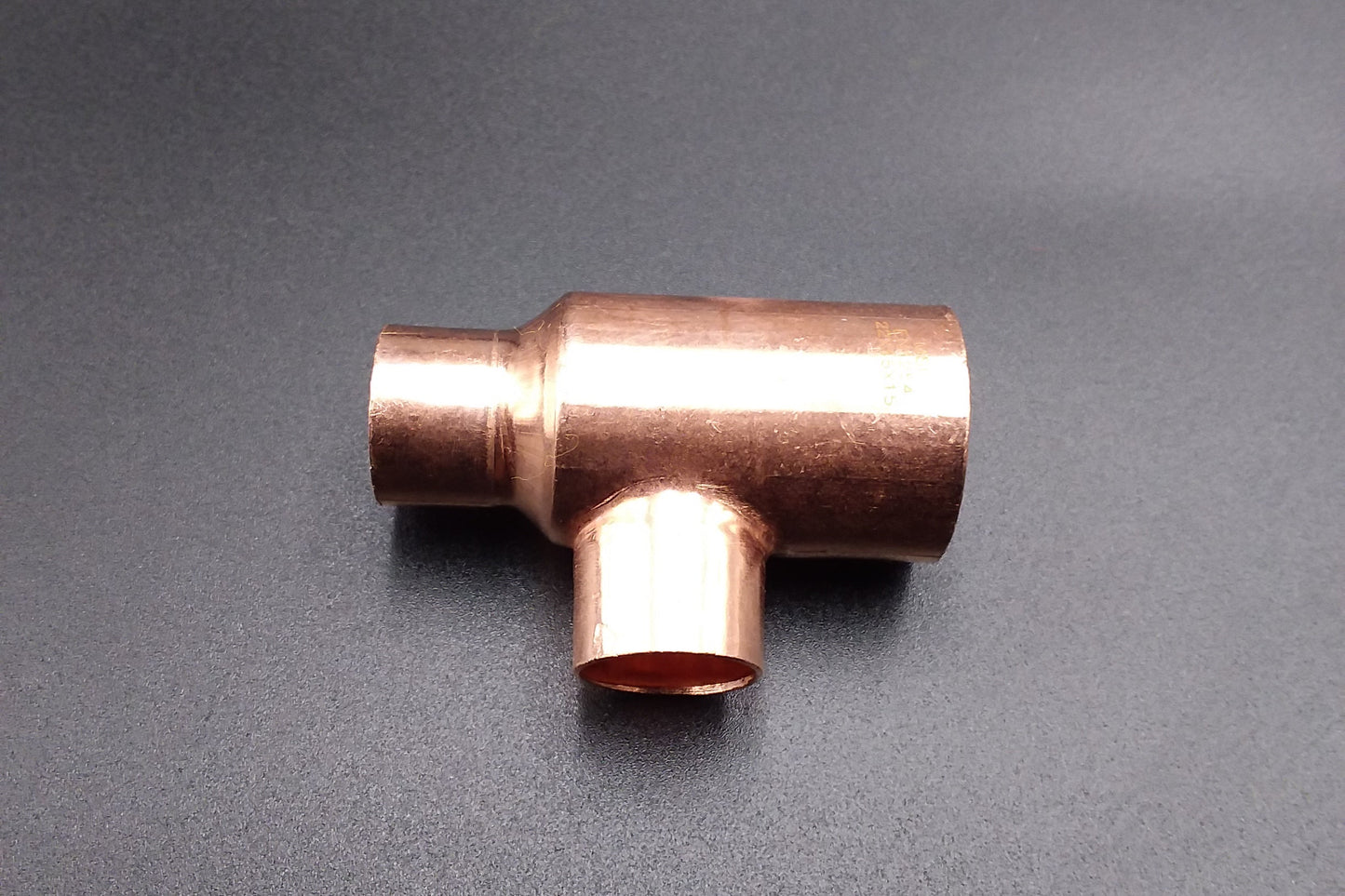 22 x 15 x 15mm Eed Feed tee