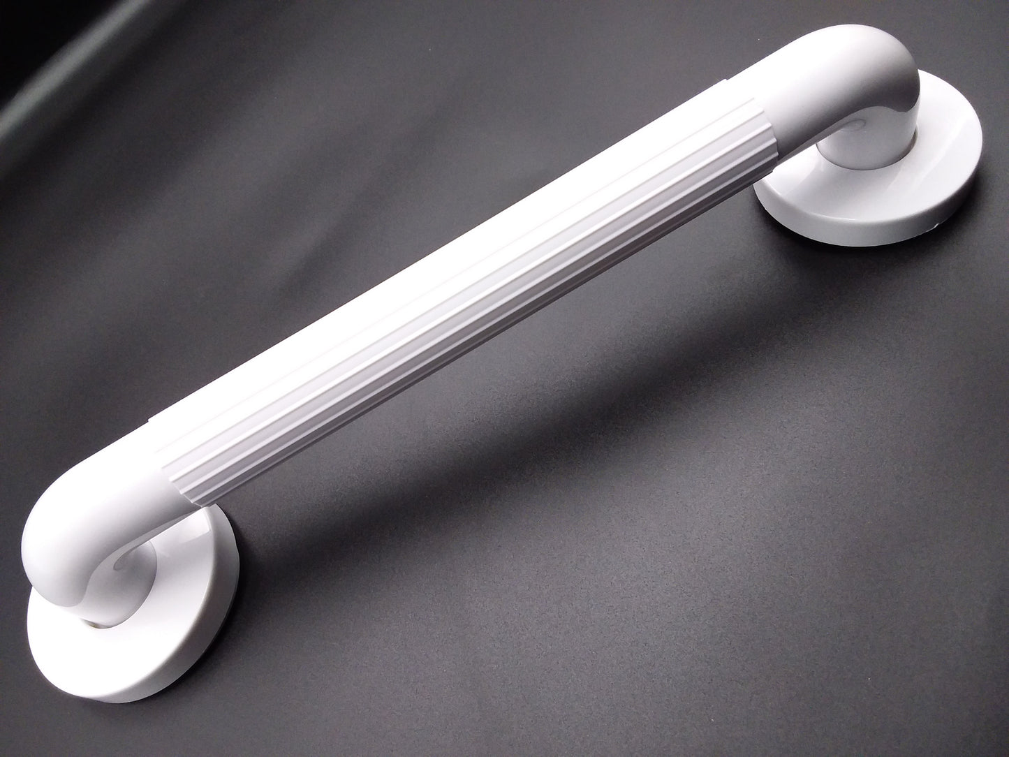 228mm grab bar PVC white
