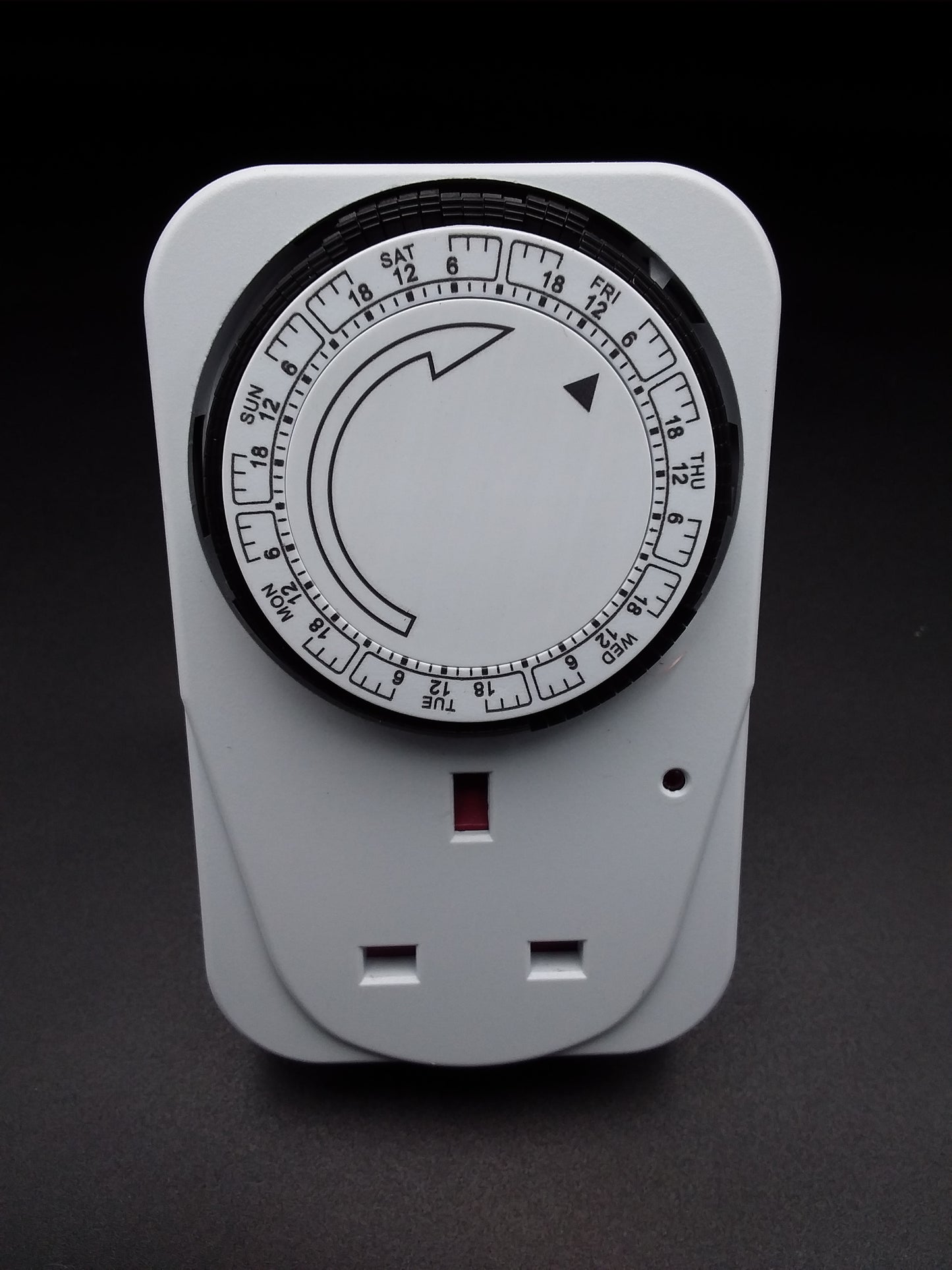 24Hrs Plug in timer