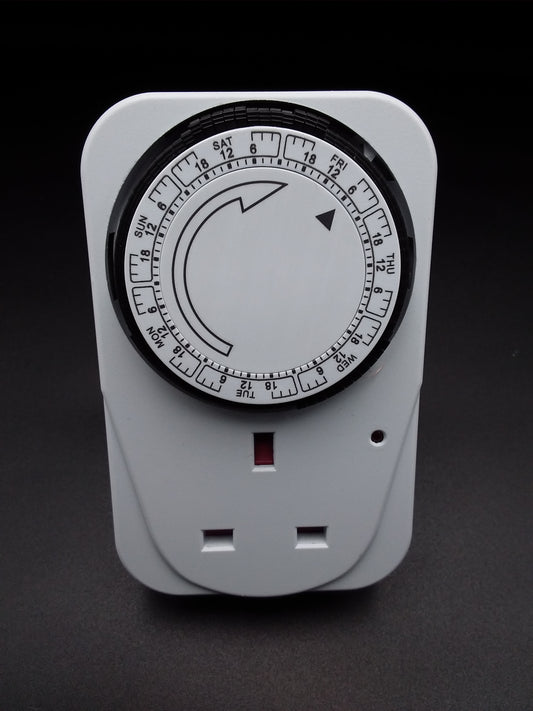 24Hrs Plug in timer