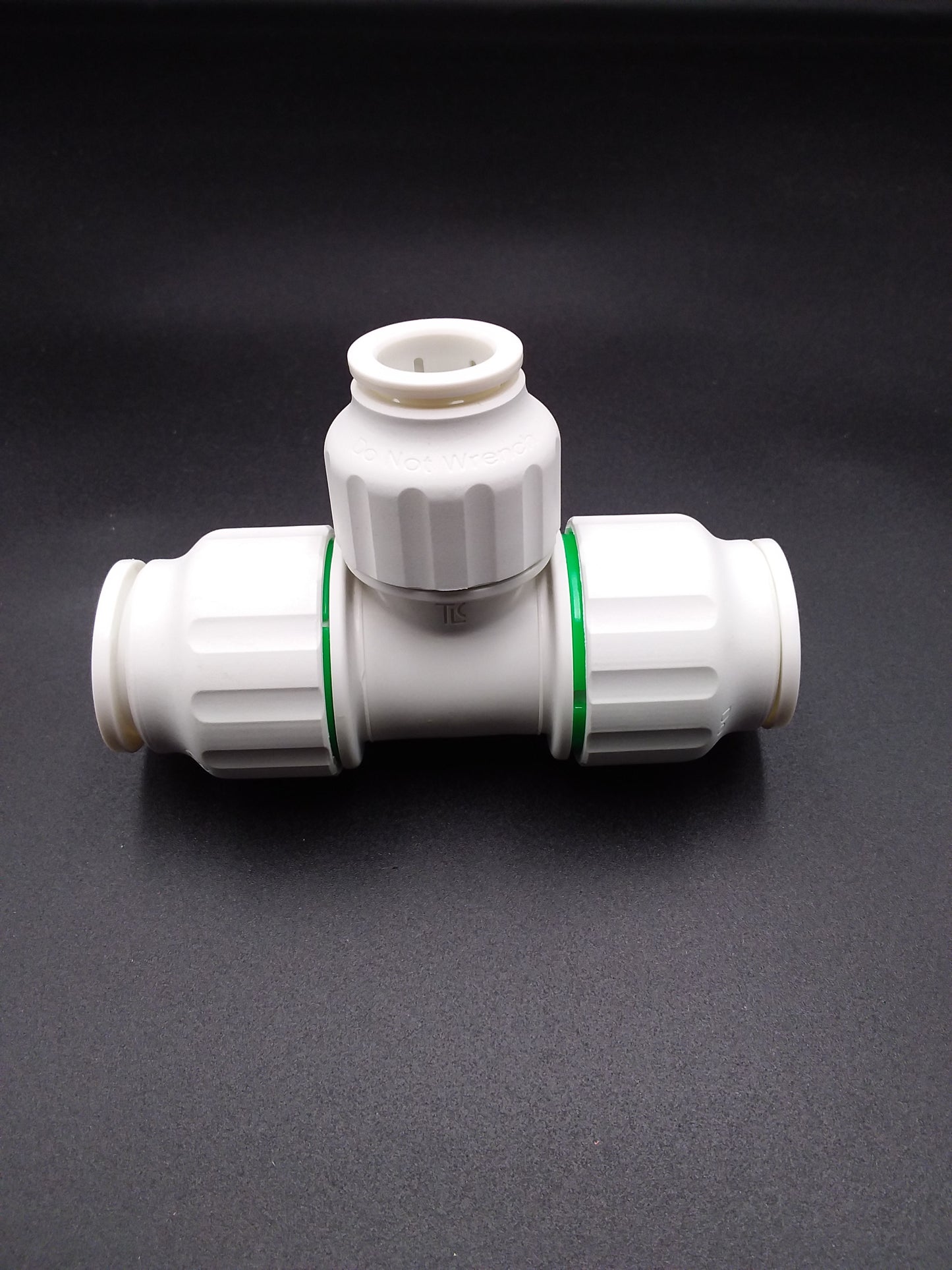22 x 22 x 15mm p/f tee white