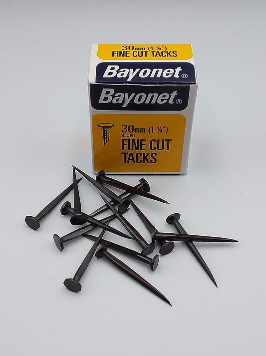 30mm Steel tacks 40g