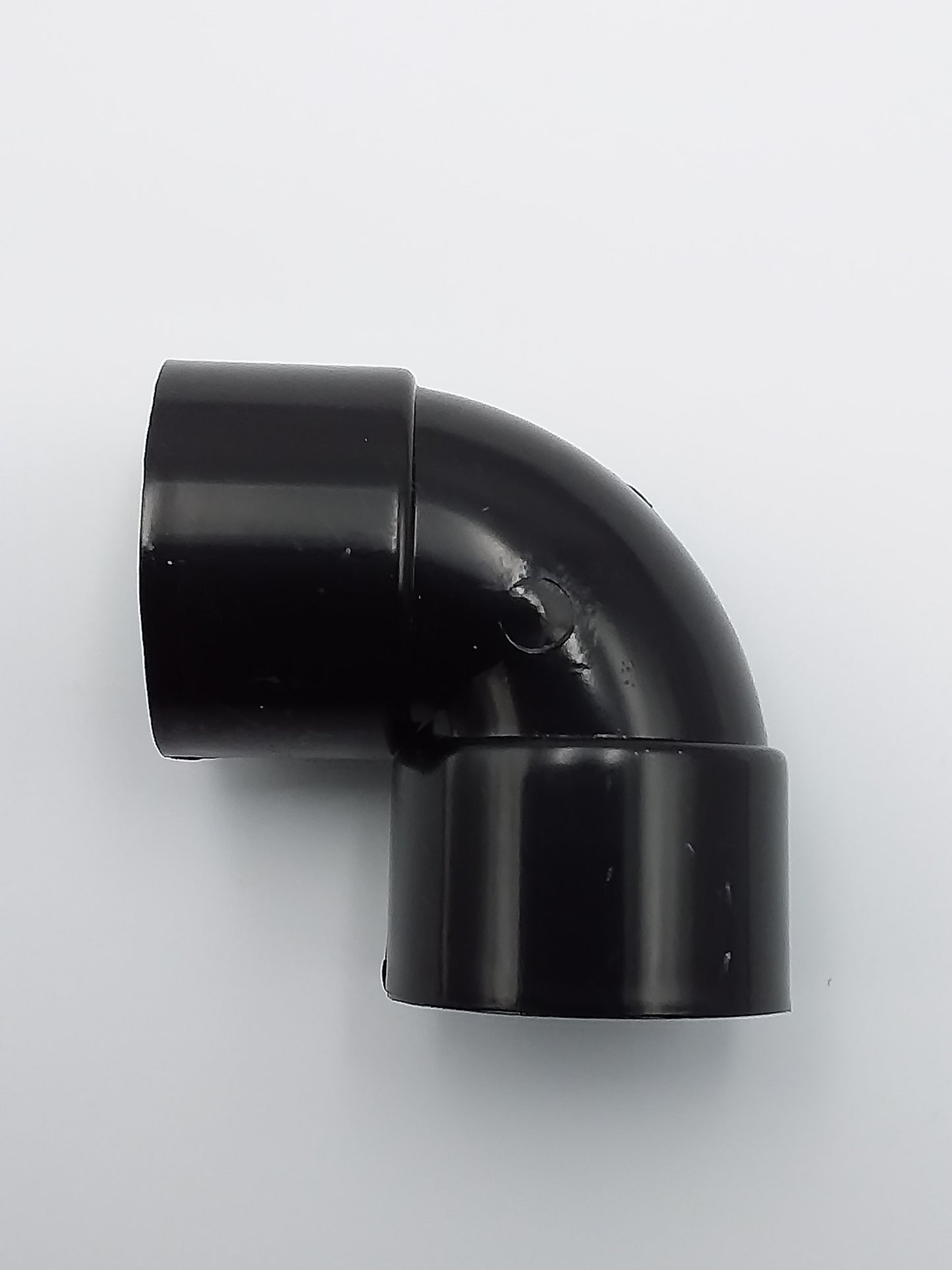 32mm s/w 90 deg bend black qty1
