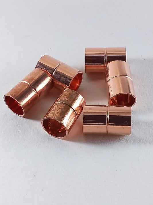 coppern end feed couplings.