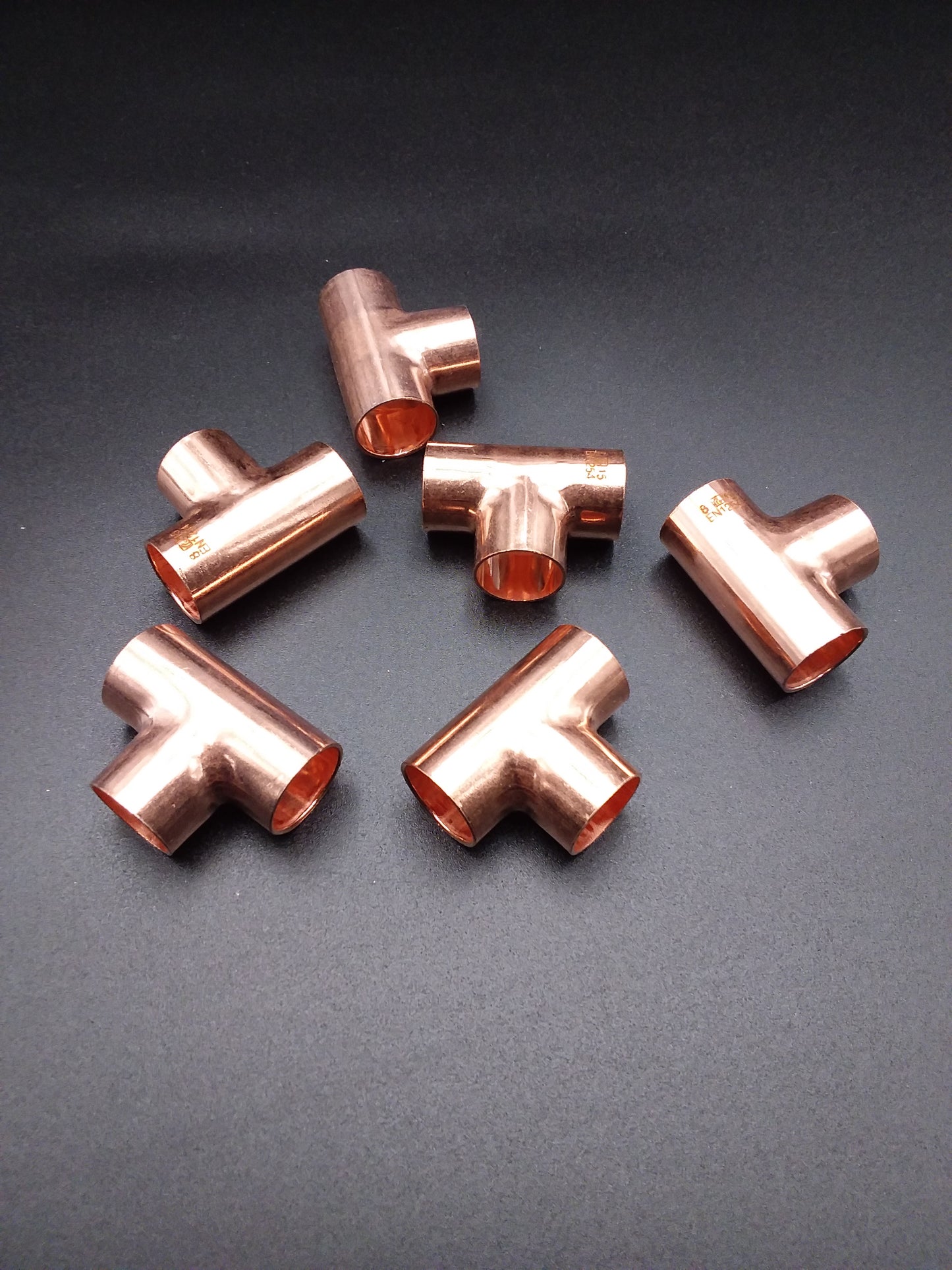 Copper end feed equal tee plumbing fittings.