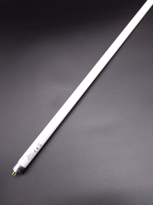 A single cool white 8W/T5 tube light against a black background.