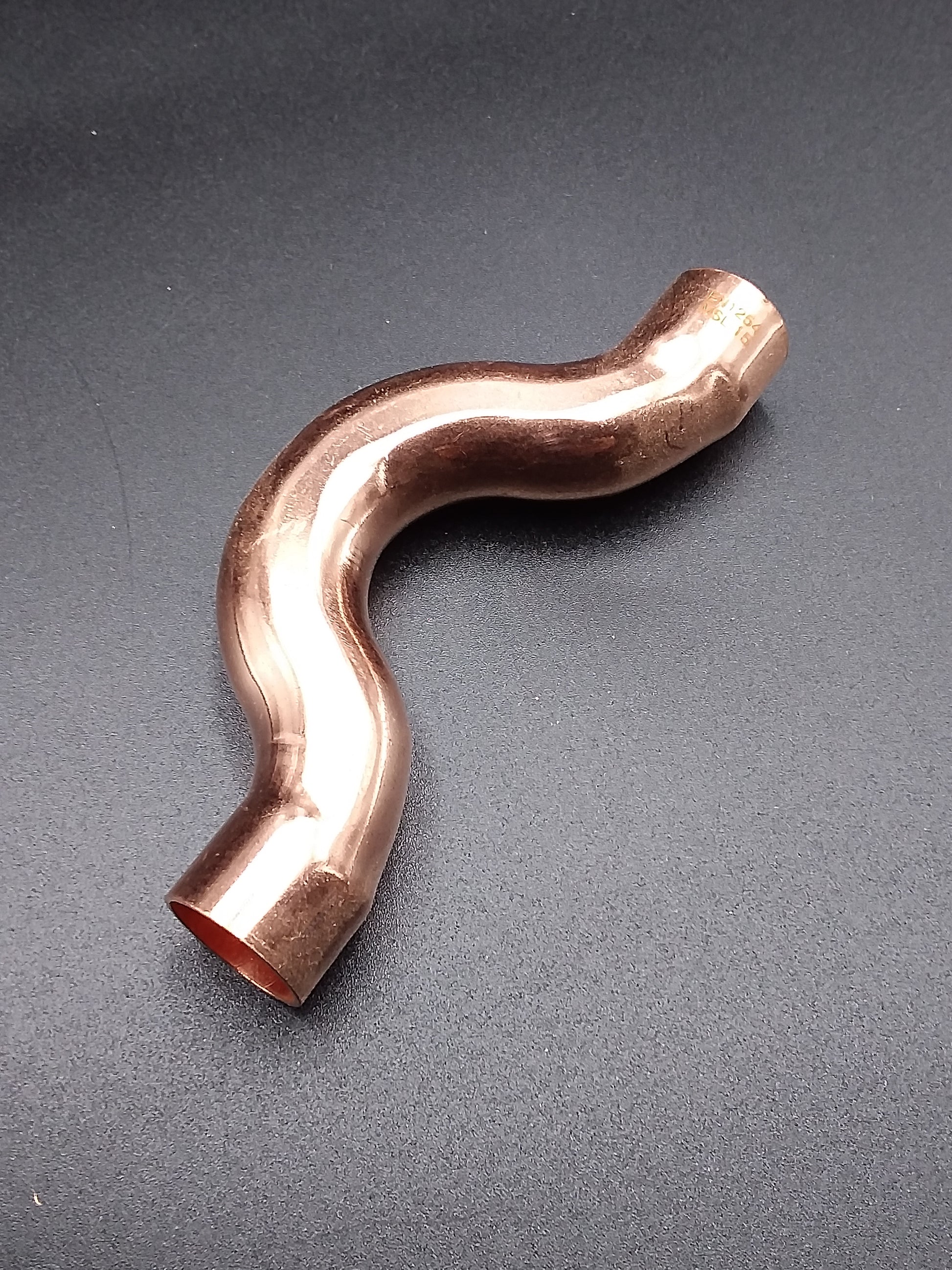 Copper 15mm end feed full crossover for plumbing.